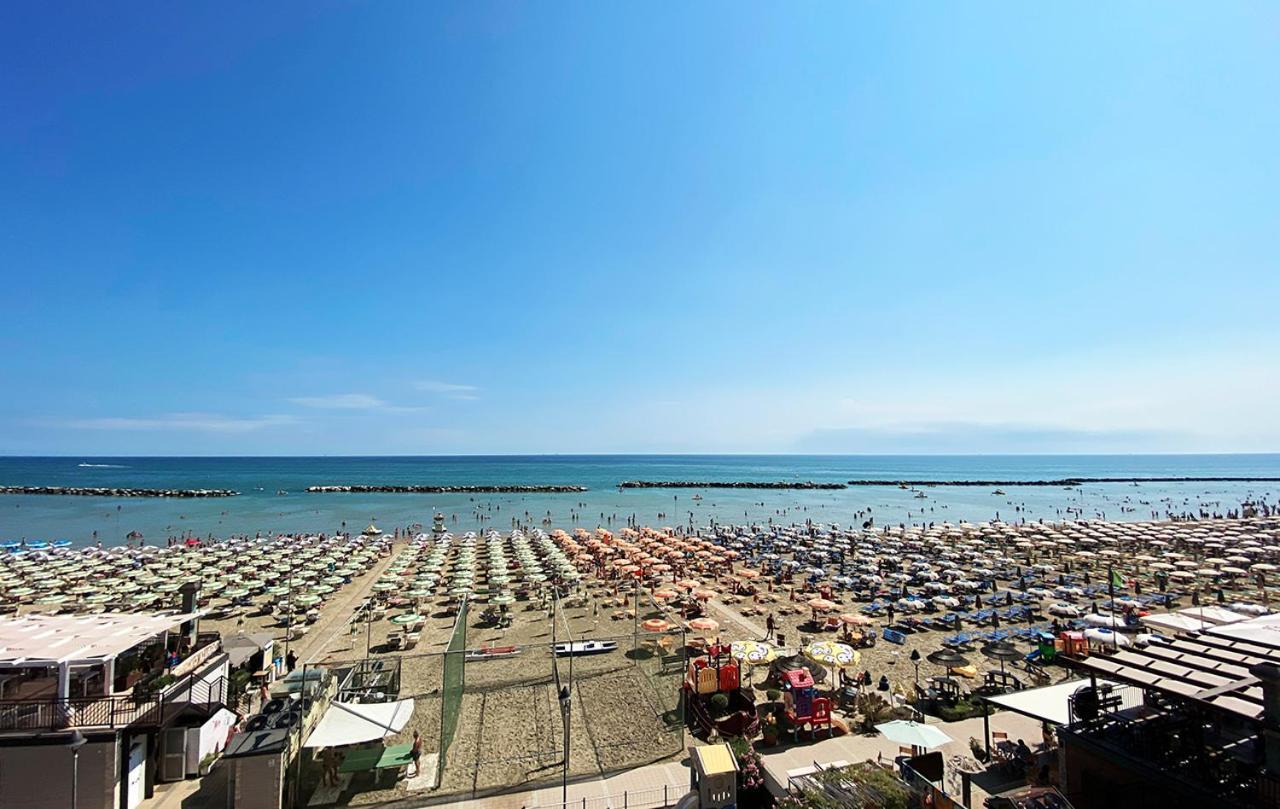 Hotel Levante Gatteo a Mare Kültér fotó