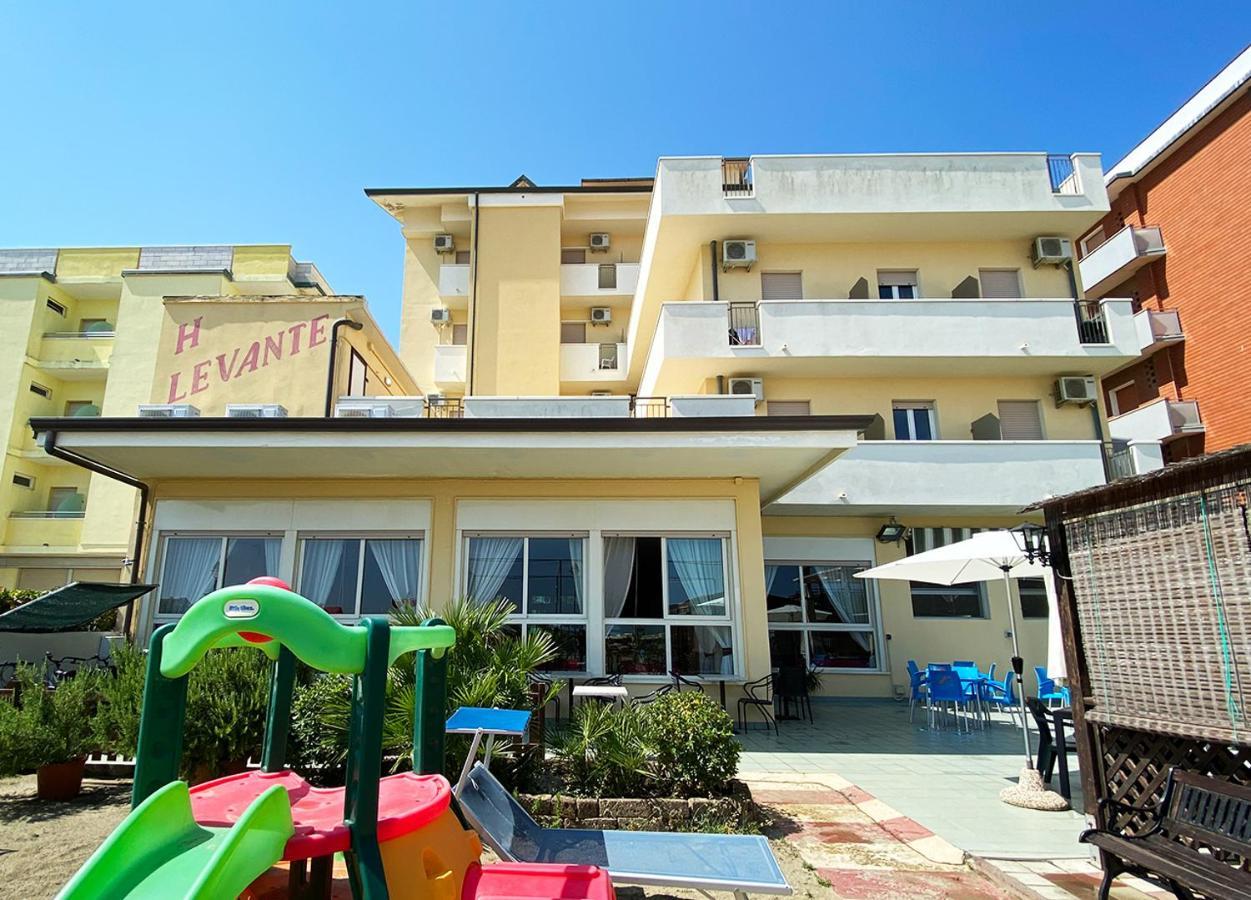 Hotel Levante Gatteo a Mare Kültér fotó